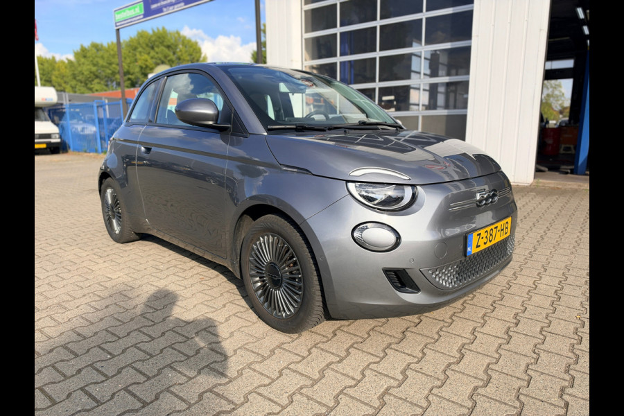 Fiat 500 Icon 42 kWh SCHUIF KANTELDAK, PDC V+A (RIJKLAAR V+A)