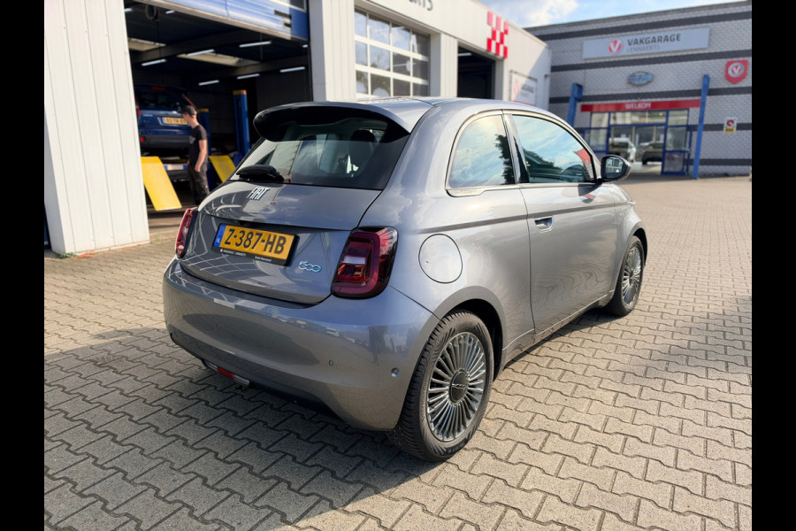 Fiat 500 Icon 42 kWh SCHUIF KANTELDAK, PDC V+A (RIJKLAAR V+A)