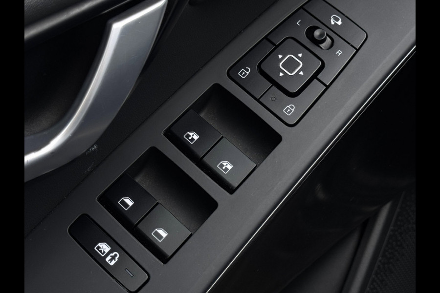 Kia Niro 1.6 GDi PHEV Launch Edition | 98% SOH | Leder + Memory | Winter pack | Elek. Achterklep | Camera | Adaptive Cruise