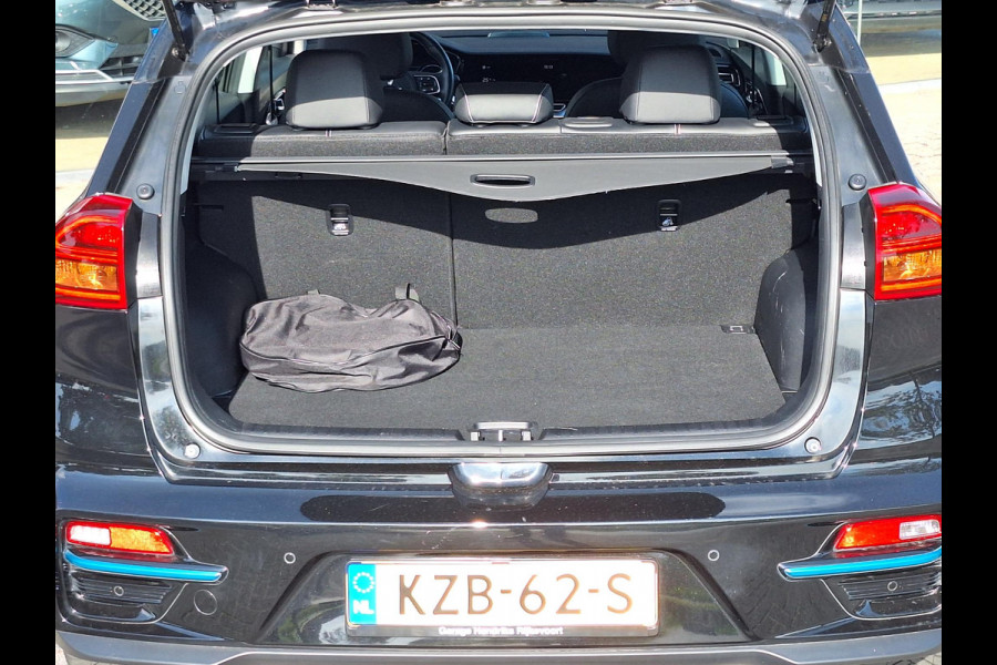 Kia e-Niro ComfortLine 64 kWh | SOH: 97,1% | Warmtepomp | 3 Fase | Climate | Stoelverwarming | Adaprtive CC | Camera |