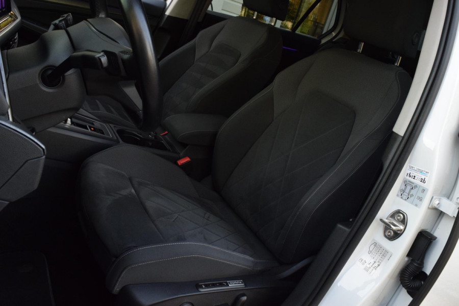 Volkswagen Golf 1.4 eHybrid|Cam.|Carplay|ACC|Stuur+stoelver.|Trekh