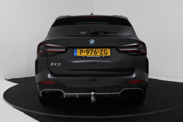 BMW iX3 High Executive 80 kWh (SOH 98%, PANORAMADAK, TREKHAAK, CRUISE CONTROL ADAPTIEF, CAMERA, STOELVERWARMING)