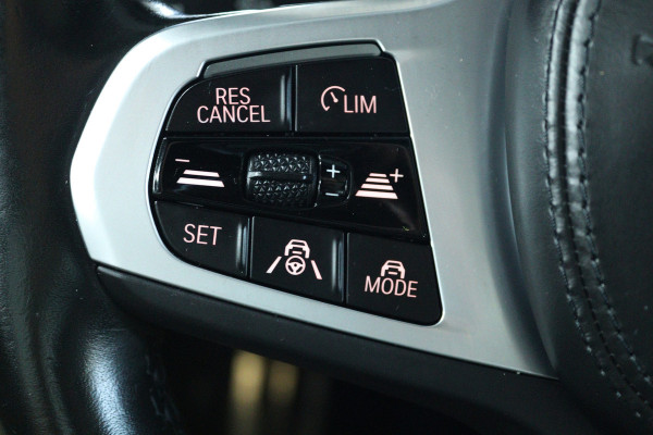 BMW iX3 High Executive 80 kWh (SOH 98%, PANORAMADAK, TREKHAAK, CRUISE CONTROL ADAPTIEF, CAMERA, STOELVERWARMING)
