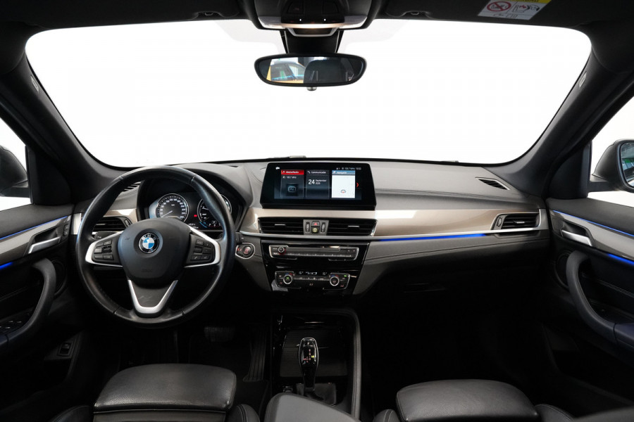 BMW X1 sDrive20i Executive Edition Cruise/Climate Head- UP NAP Trekhaak!