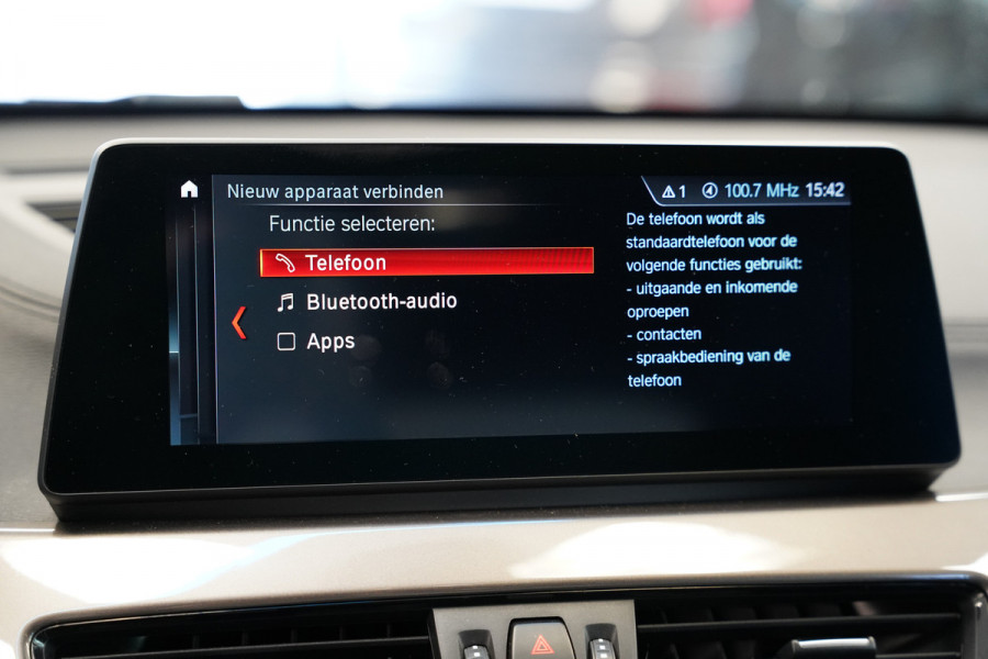 BMW X1 sDrive20i Executive Edition Cruise/Climate Head- UP NAP Trekhaak!