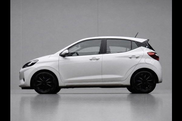 Hyundai i10 1.0 Comfort Sport (APPLE CARPLAY,NAVI,CLIMATE,CRUISE,LANE ASSIST,LED,SPORTSTOELEN,NETTE STAAT,NIEUWE APK)