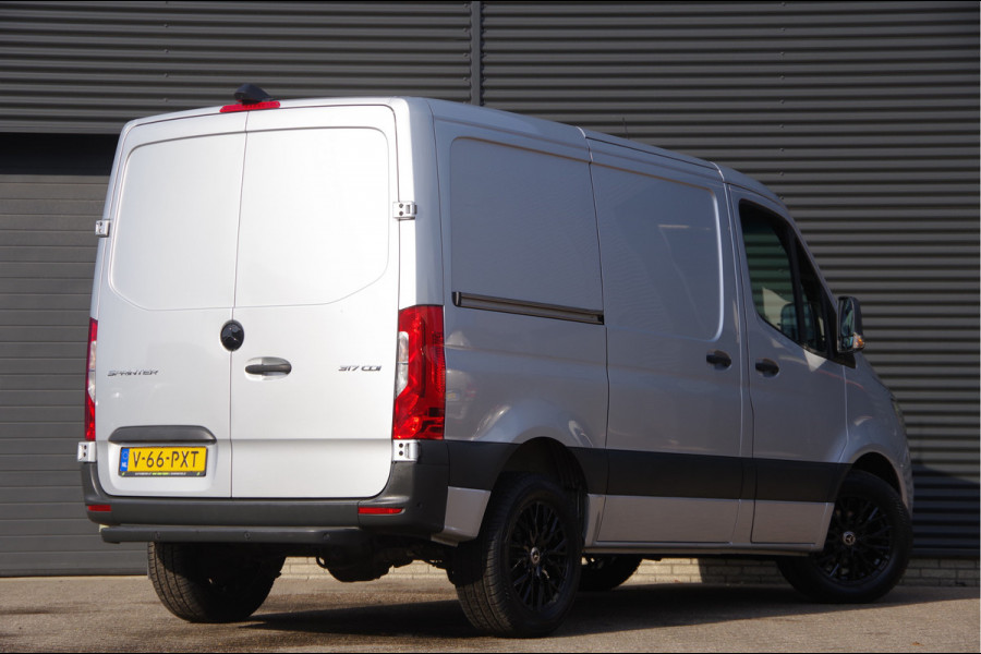 Mercedes-Benz Sprinter 317 1.9 CDI L1H1 RWD L1H1 AUT. LED, ADAPT. CRUISE, MBUX 10'', GEV. STOEL, CAMERA, NAVI, CLIMA, VOORRUITVERWARMING