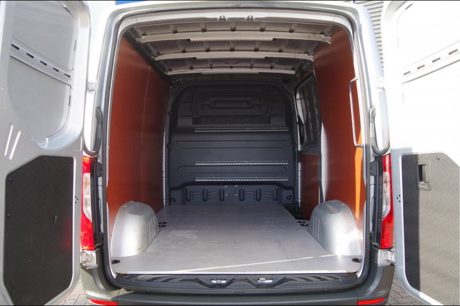 Mercedes-Benz Sprinter 317 1.9 CDI L1H1 RWD AUT. LED, ADAPT. CRUISE, MBUX 10'', GEV. STOEL, CAMERA, NAVI, CLIMA, VOORRUITVERWARMING