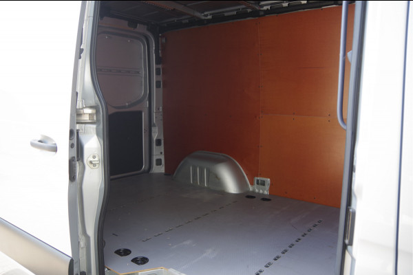 Mercedes-Benz Sprinter 317 1.9 CDI L1H1 RWD AUT. LED, ADAPT. CRUISE, MBUX 10'', GEV. STOEL, CAMERA, NAVI, CLIMA, VOORRUITVERWARMING