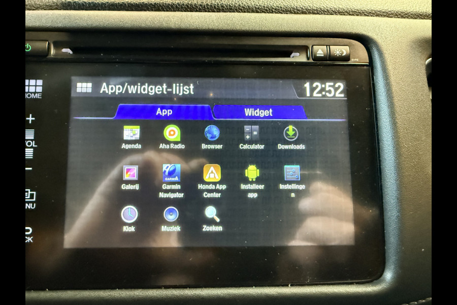 Honda HR-V 1.5 i-VTEC Executive Automaat. Pano. Camera. Nav. Trekhaak. Van eerste eigenaar met NAP.