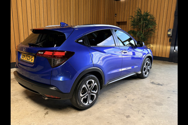 Honda HR-V 1.5 i-VTEC Executive Automaat. Pano. Camera. Nav. Trekhaak. Van eerste eigenaar met NAP.