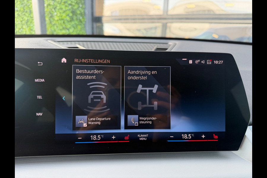 BMW X1 SDrive18i 136PK Aut. | Camera | Carplay | 19" M-Sport | Dealer Ond.