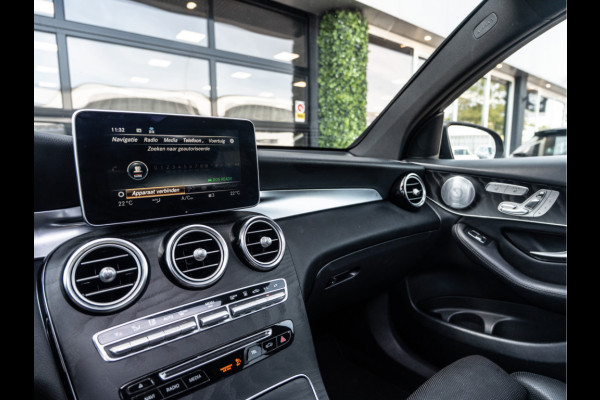 Mercedes-Benz GLC Coupé 350e 4MATIC Premium Plus AMG Night | Luchtvering | Burmester | Pano | Ventilatie