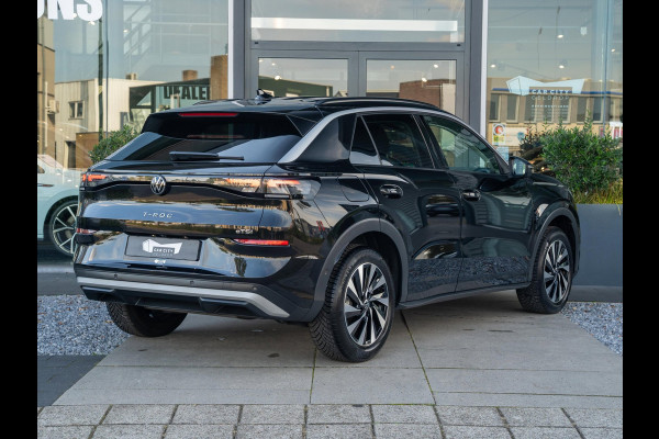 Volkswagen T-Roc 1.5 eTsi Life | Stoelverwarming | Camera | Adaptive Cruise