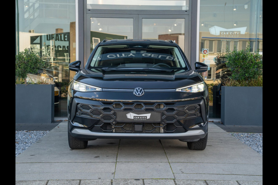 Volkswagen T-Roc 1.5 eTsi Life | Stoelverwarming | Camera | Adaptive Cruise