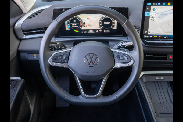 Volkswagen T-Roc 1.5 eTsi Life | Stoelverwarming | Camera | Adaptive Cruise