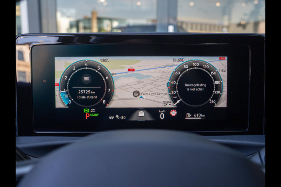 Volkswagen T-Roc 1.5 eTsi Life | Stoelverwarming | Camera | Adaptive Cruise