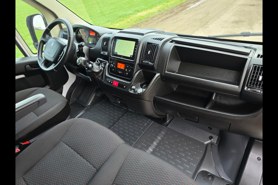 Peugeot Boxer 2.2 BlueHDi L2 H2 3.5T 140 Pk - Euro 6 - Navi - Airco - Cruise Control