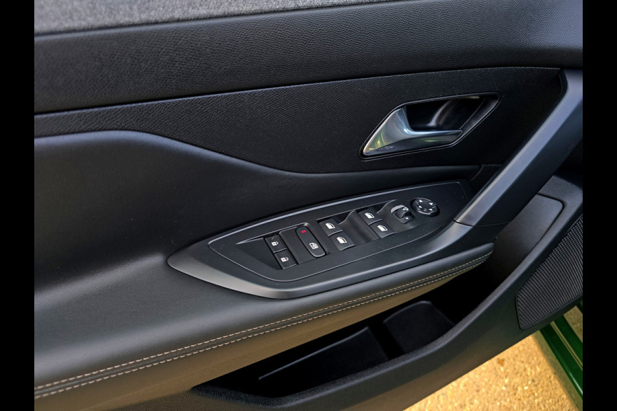 Peugeot 308 1.2 PureTech Allure Pack Business - 130 Pk - Euro 6 - ParkeerCamera - Navi - ACC - Climate Control