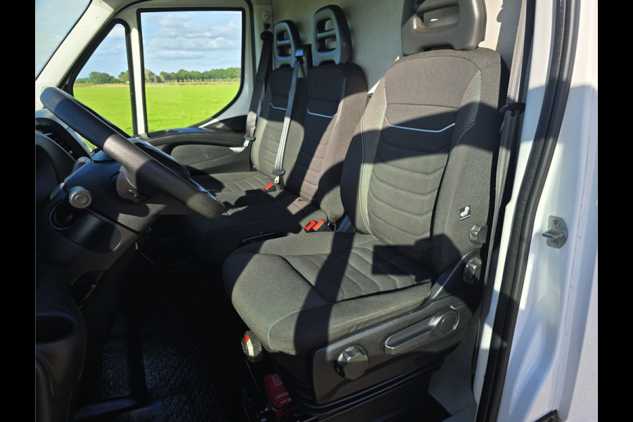 Iveco Daily 35S14V 2.3 352L H2 - 140 Pk - Euro 6 - Airco - Cruise Control
