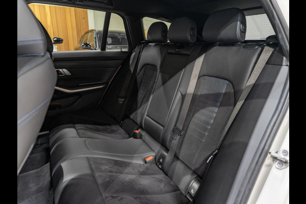 BMW 3 Serie Touring 330e M-Sport 292PK, Facelift, Shadow Line, Wide Screen, Voll Led, Navi, Adaptive Cruise, Voll Onderhoud