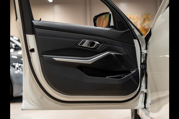 BMW 3 Serie Touring 330e M-Sport 292PK, Facelift, Shadow Line, Wide Screen, Voll Led, Navi, Adaptive Cruise, Voll Onderhoud
