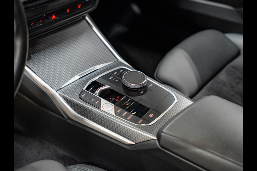 BMW 3 Serie Touring 330e M-Sport 292PK, Facelift, Shadow Line, Wide Screen, Voll Led, Navi, Adaptive Cruise, Voll Onderhoud