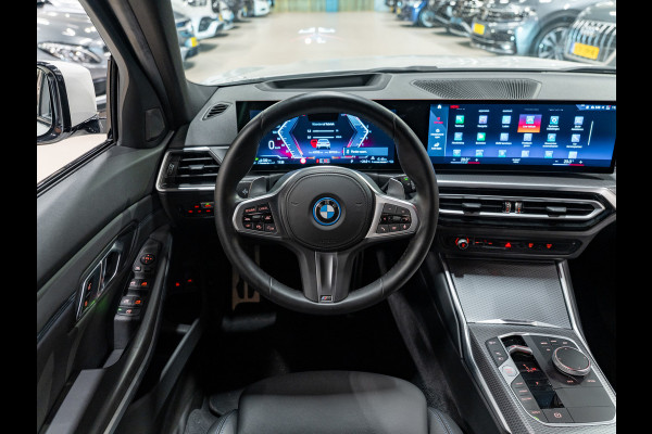 BMW 3 Serie Touring 330e M-Sport 292PK, Facelift, Shadow Line, Wide Screen, Voll Led, Navi, Adaptive Cruise, Voll Onderhoud