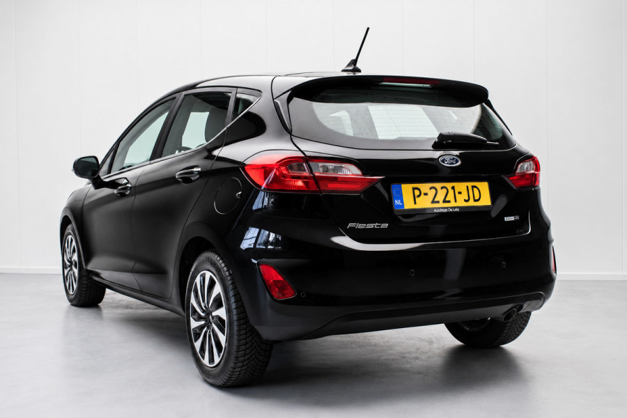 Ford Fiesta 1.0 EcoBoost 125PK Hybrid Titanium NL-auto [ Carplay LED Draadloze Telefoonlader Parkeersensoren Climate Control ]