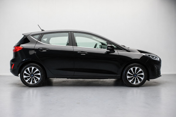Ford Fiesta 1.0 EcoBoost 125PK Hybrid Titanium NL-auto [ Carplay LED Draadloze Telefoonlader Parkeersensoren Climate Control ]