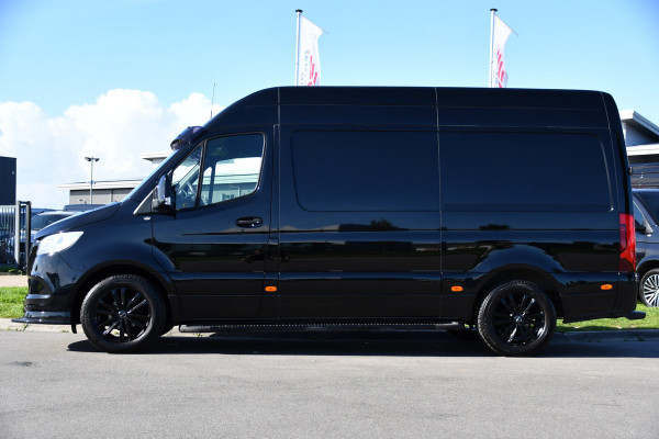 Mercedes-Benz Sprinter 314 2.2 CDI L2H2 RWD Black Edition Camera, Cruise, Carplay, Bearlock, Multimedia, Stoelverwarming, Betimmering, Uniek!