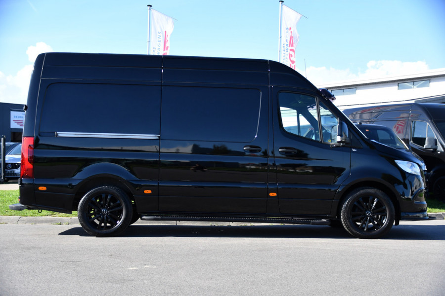 Mercedes-Benz Sprinter 314 2.2 CDI L2H2 RWD Black Edition Camera, Cruise, Carplay, Bearlock, Multimedia, Stoelverwarming, Betimmering, Uniek!