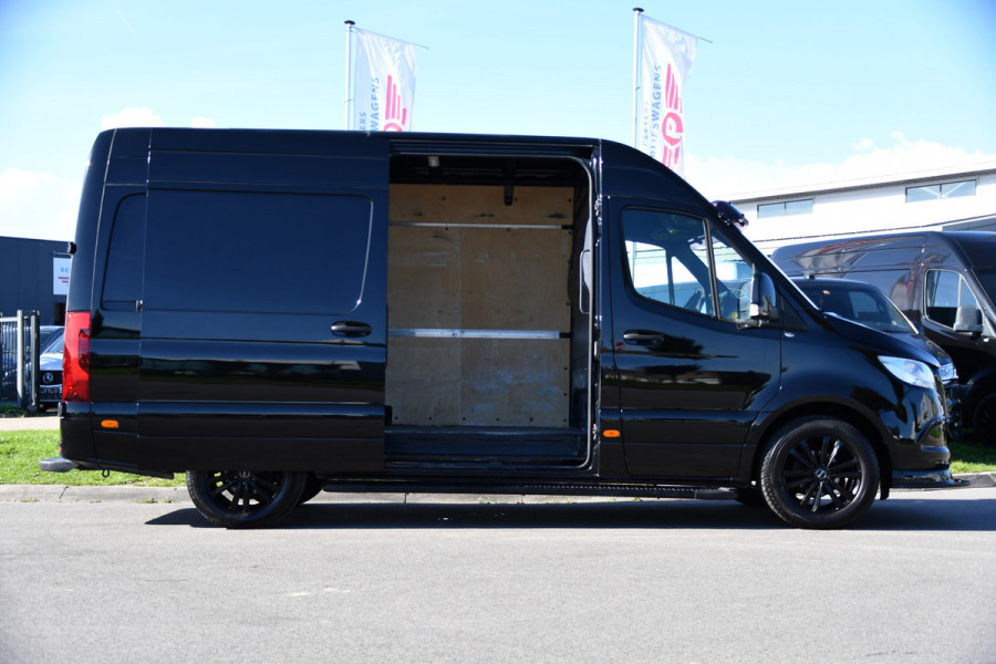 Mercedes-Benz Sprinter 314 2.2 CDI L2H2 RWD Black Edition Camera, Cruise, Carplay, Bearlock, Multimedia, Stoelverwarming, Betimmering, Uniek!