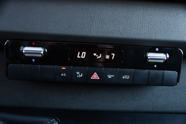 Mercedes-Benz Sprinter 314 2.2 CDI L2H2 RWD Black Edition Camera, Cruise, Carplay, Bearlock, Multimedia, Stoelverwarming, Betimmering, Uniek!