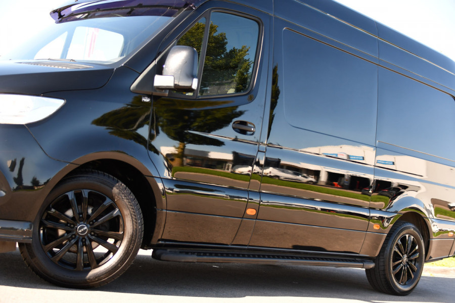 Mercedes-Benz Sprinter 314 2.2 CDI L2H2 RWD Black Edition Camera, Cruise, Carplay, Bearlock, Multimedia, Stoelverwarming, Betimmering, Uniek!