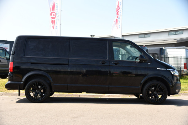 Volkswagen Transporter 2.0 TDI L2H1 30 Bulli Virtual, Adaptieve Cruise, Carplay, LED, Stoelverwarming, Standkachel, Trekhaak, Automaat, Multimedia, 150pk, Uniek!