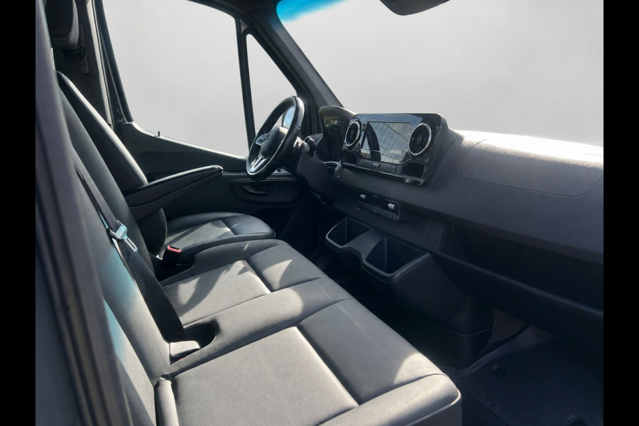 Mercedes-Benz Sprinter 314 2.2 CDI L2H2 PB Edition Full Options! 360 Camera, Cruise, LED, Leder, Automaat, Standkachel, Voorruit verwarming, Trekhaak, 10,5'' Mbux, Uniek!