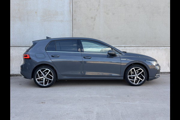 Volkswagen Golf 1.5 eTSI DSG IQ 18'' Massage Sfeer ACC DCC