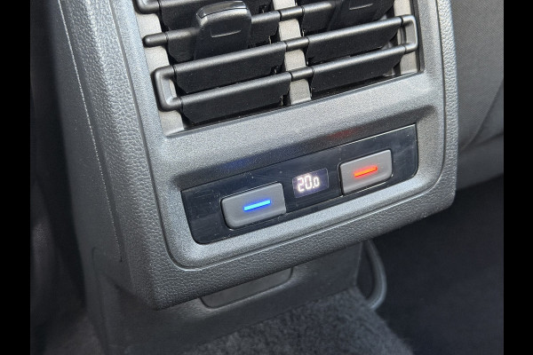 Volkswagen Golf 1.5 eTSI DSG IQ 18'' Massage Sfeer ACC DCC