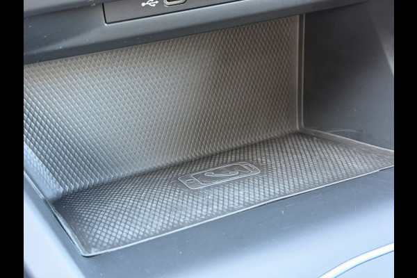 Volkswagen Golf 1.5 eTSI DSG IQ 18'' Massage Sfeer ACC DCC