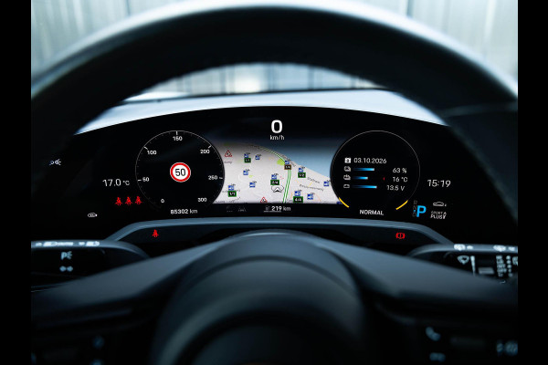 Porsche Taycan Cross Turismo 4 93 kWh | Bose sound | Adaptive Cruise Control | Camera | Panoramadak | Color Krijt 3H