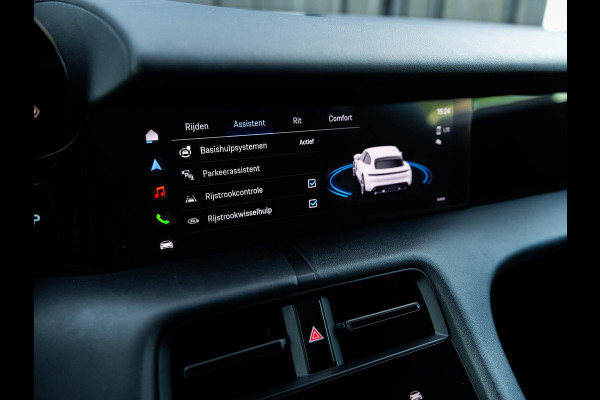 Porsche Taycan Cross Turismo 4 93 kWh | Bose sound | Adaptive Cruise Control | Camera | Panoramadak | Color Krijt 3H