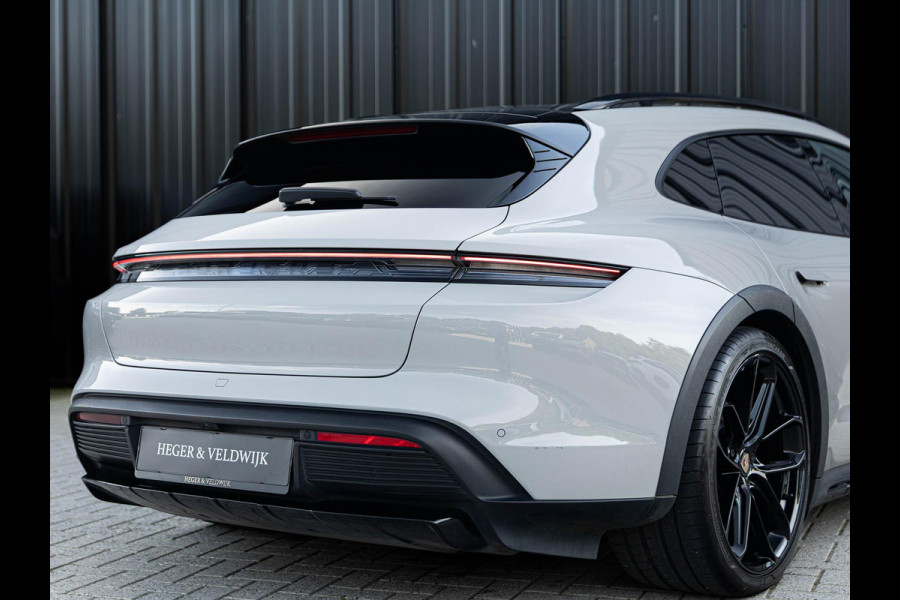 Porsche Taycan Cross Turismo 4 93 kWh | Bose sound | Adaptive Cruise Control | Camera | Panoramadak | Color Krijt 3H