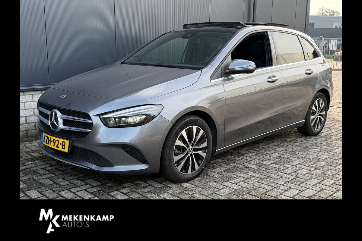 Mercedes-Benz B-Klasse 250 e 17"/Leder/Panoramadak/Matrix LED/Keyless/Stoelverwarming/Sfeerverlichting/Camera/PDC v+a/