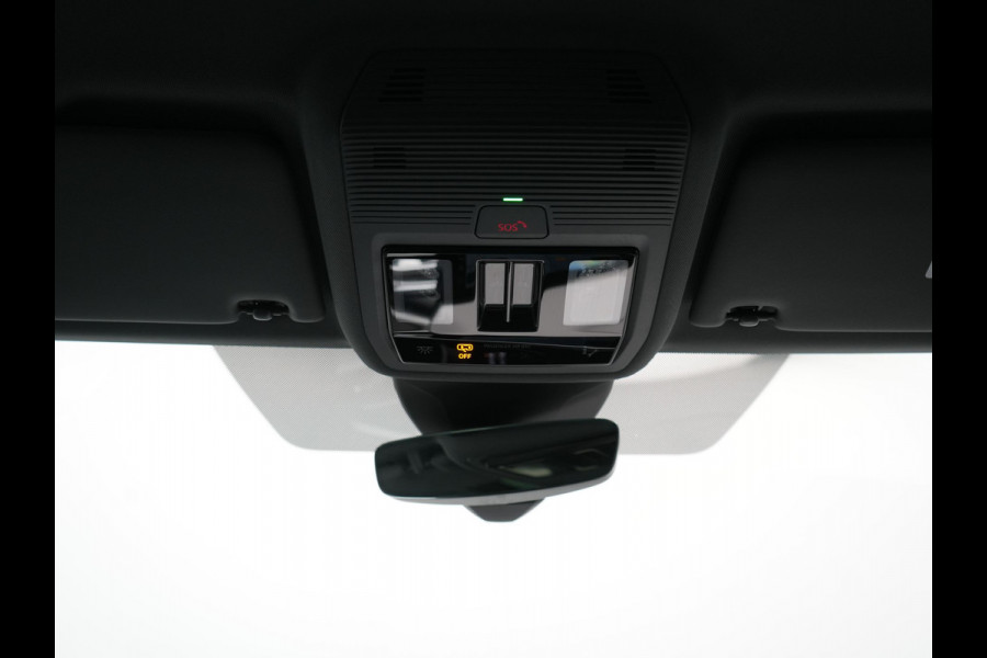 Audi Q4 e-tron 40 S Line 77 kWh 204pk Dealer O.H. | Panodak | Adaptive Cruise | Head Up | Camera | Matrix LED | Camera | Warmtepomp | Sportstoelen Memory & Verwarmd | Stuur Verwarmd | Apple Carplay | Navigatie | DAB |
