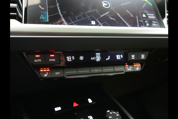 Audi Q4 e-tron 40 S Line 77 kWh 204pk Dealer O.H. | Panodak | Adaptive Cruise | Head Up | Camera | Matrix LED | Camera | Warmtepomp | Sportstoelen Memory & Verwarmd | Stuur Verwarmd | Apple Carplay | Navigatie | DAB |