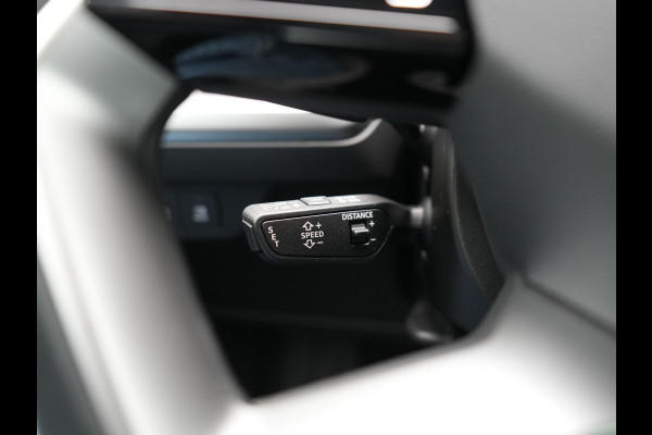 Audi Q4 e-tron 40 S Line 77 kWh 204pk Dealer O.H. | Panodak | Adaptive Cruise | Head Up | Camera | Matrix LED | Camera | Warmtepomp | Sportstoelen Memory & Verwarmd | Stuur Verwarmd | Apple Carplay | Navigatie | DAB |