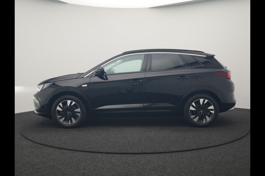 Opel Grandland 1.6 Turbo Ultimate PHEV 225pk Dealer O.H. | Trekhaak Afn. | Adaptive Cruise | 360 Camera | Alcantara Sportstoelen & Stuur Verwarmd | BLIS | Keyless | Navigatie | DAB | Plug In Hybrid | Apple Carplay | Plug In Hybrid |