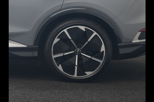 Audi Q4 e-tron 35 2x S Line 55 kWh 170pk Dealer O.H. | Panodak | Lederen Sportstoelen Memory | Adaptive Cruise | Head Up | 360 Camera | Sonos Audio | Matrix LED | Keyless | Blis | Apple Carplay | Navigatie | DAB |