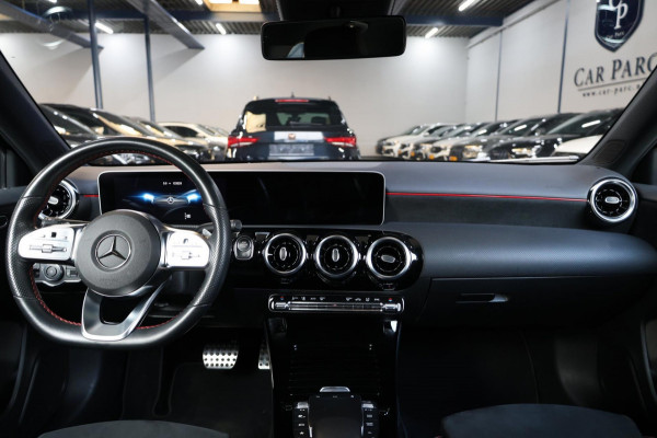 Mercedes-Benz A-Klasse 180 AMG Line BTW/LED/VIRTUAL/PANO/HALF LEER+ALCANTARA+S.VERWARMIN/18"LMV/CAM/ACC/ECC/12 MDN GARANTIE!